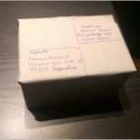 Angepasst Päckchen Mit Briefmarke Deutsche Post Paket