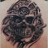 Beste Skull and Gear Type Tattoo for Men