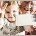 Exklusiv Geräte Für Senioren Handys Hausnotruf Und Apps