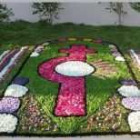 Hervorragend Dächinger Frauen Gestalten Blumenteppich
